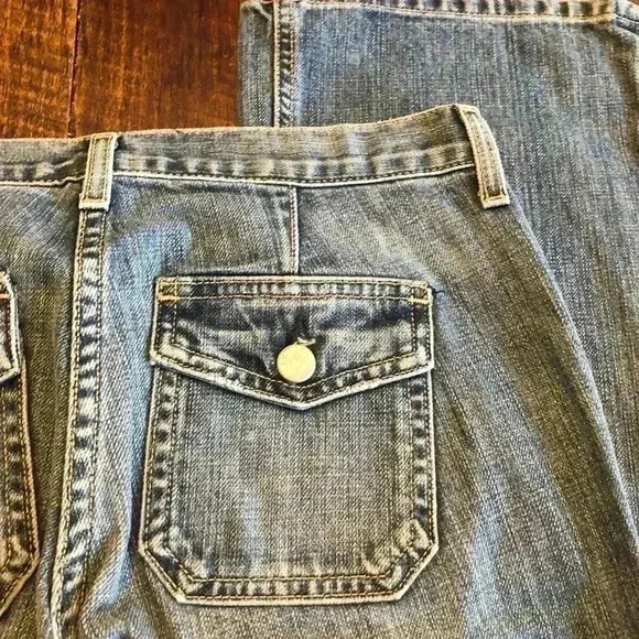 💙J. Crew | Medium Wash Bootcut Jeans - Picture 4 of 4